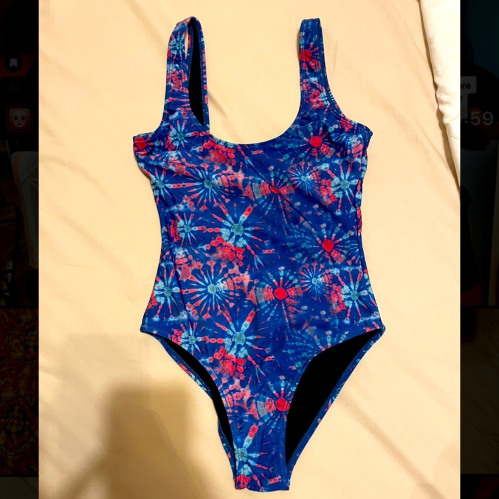 NWOT onia one piece- size small